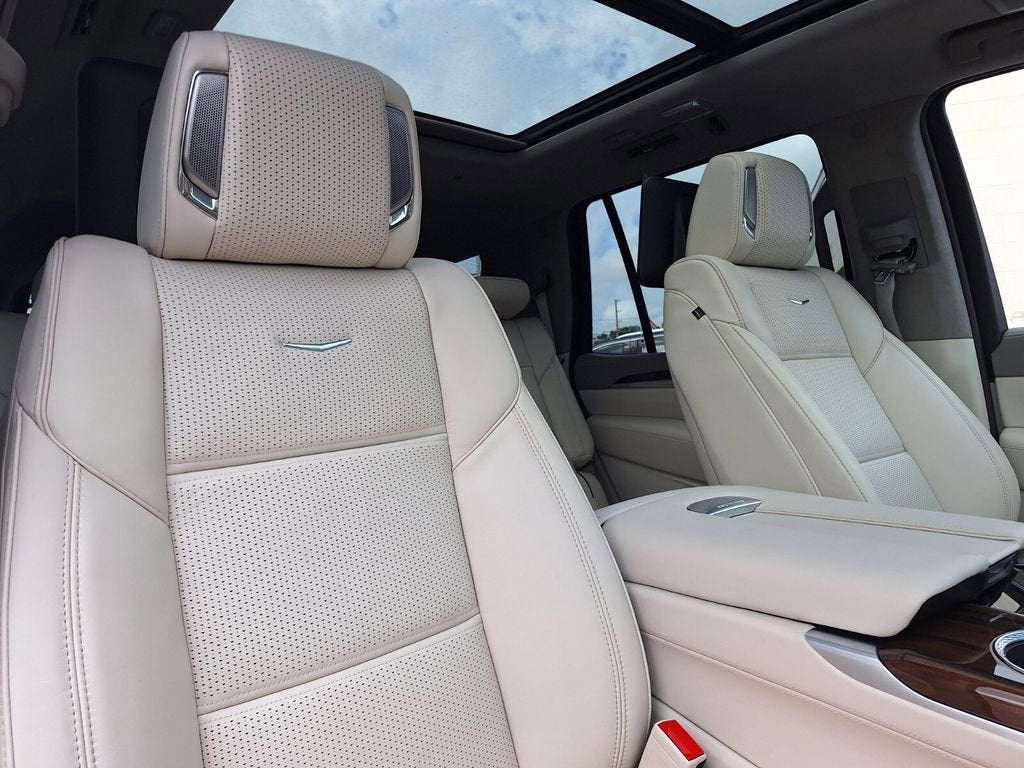 2026 Cadillac Escalade Platinum Luxury