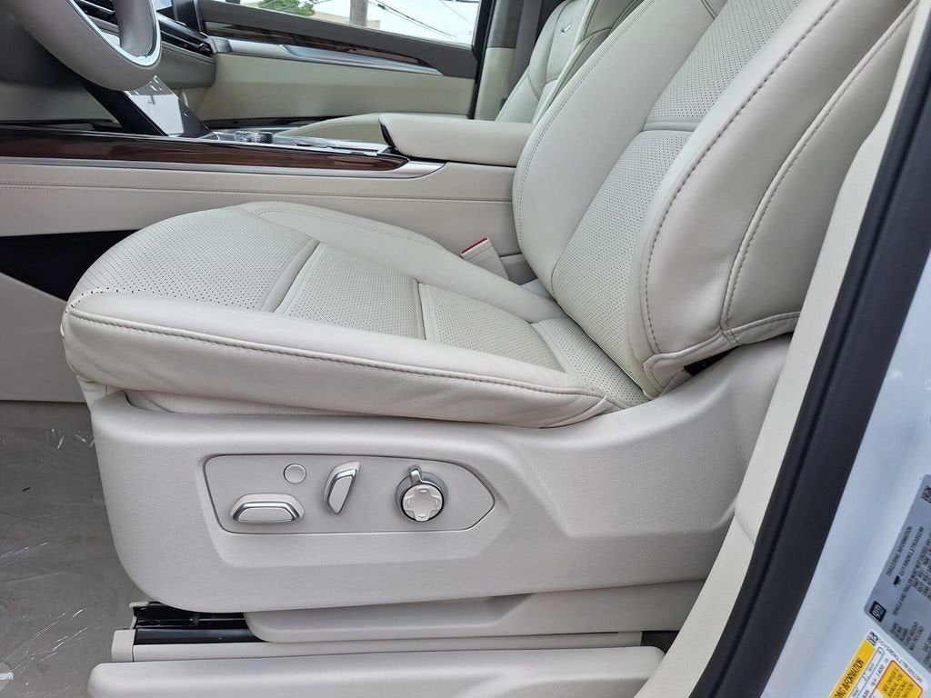 2026 Cadillac Escalade Platinum Luxury