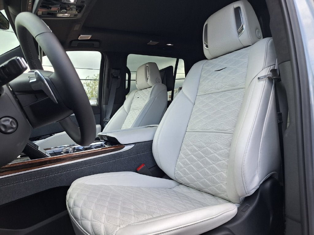 2026 Cadillac Escalade Platinum Luxury