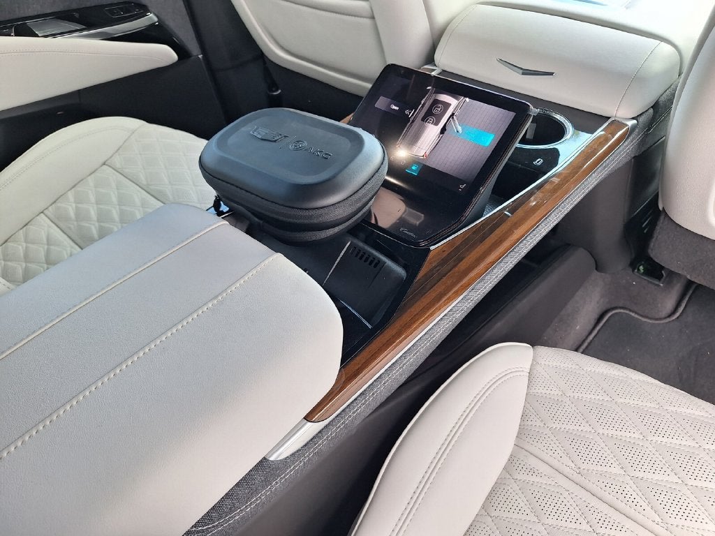 2026 Cadillac Escalade Platinum Luxury