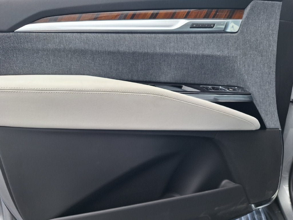 2026 Cadillac Escalade Platinum Luxury