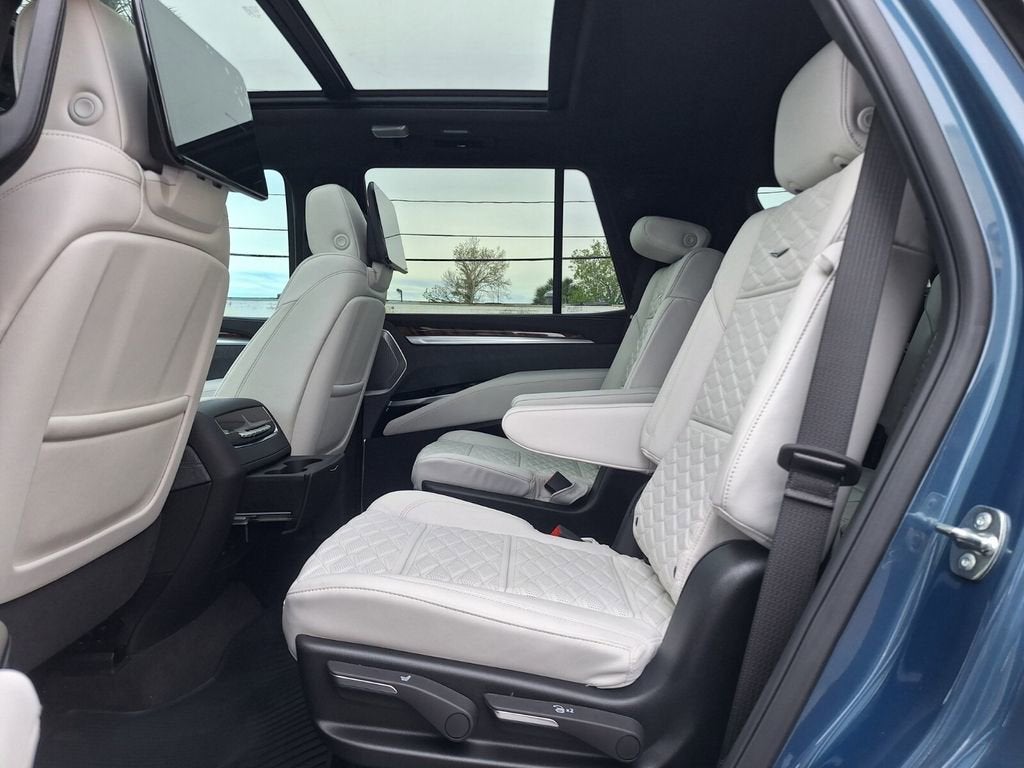 2026 Cadillac Escalade Platinum Luxury