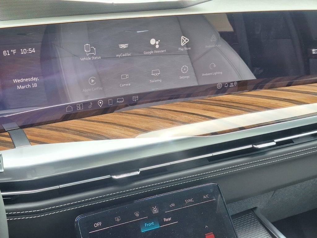 2026 Cadillac Escalade Platinum Luxury