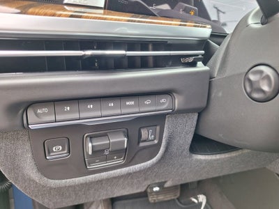 2026 Cadillac Escalade Platinum Luxury