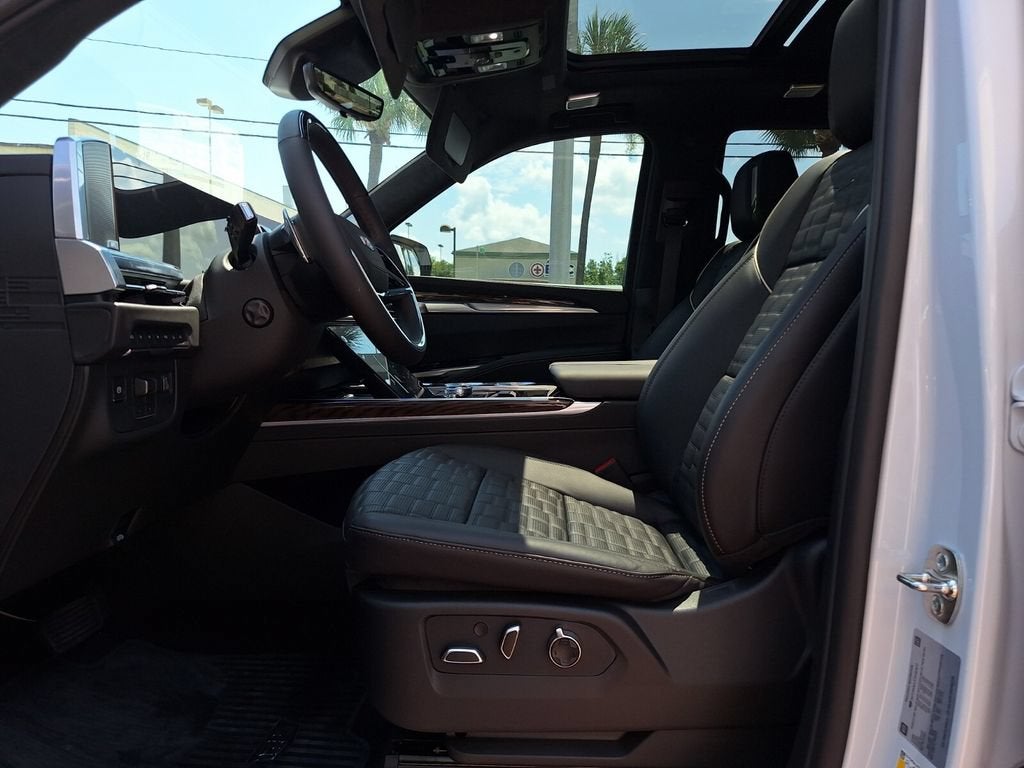 2026 Cadillac Escalade Platinum Sport