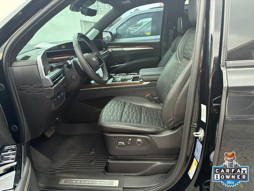 2025 Cadillac Escalade Sport Platinum