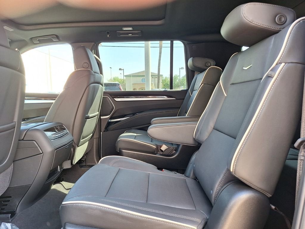 2026 Cadillac Escalade ESV Luxury