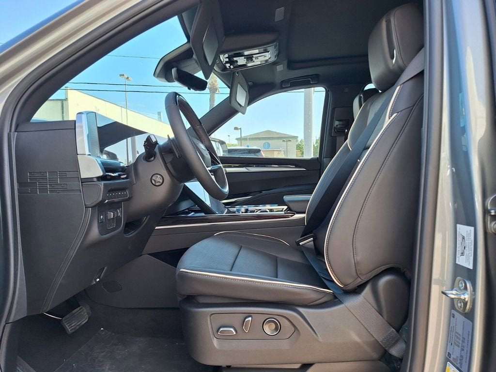 2026 Cadillac Escalade ESV Luxury