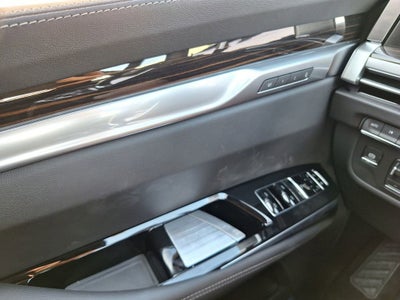 2026 Cadillac Escalade ESV Luxury