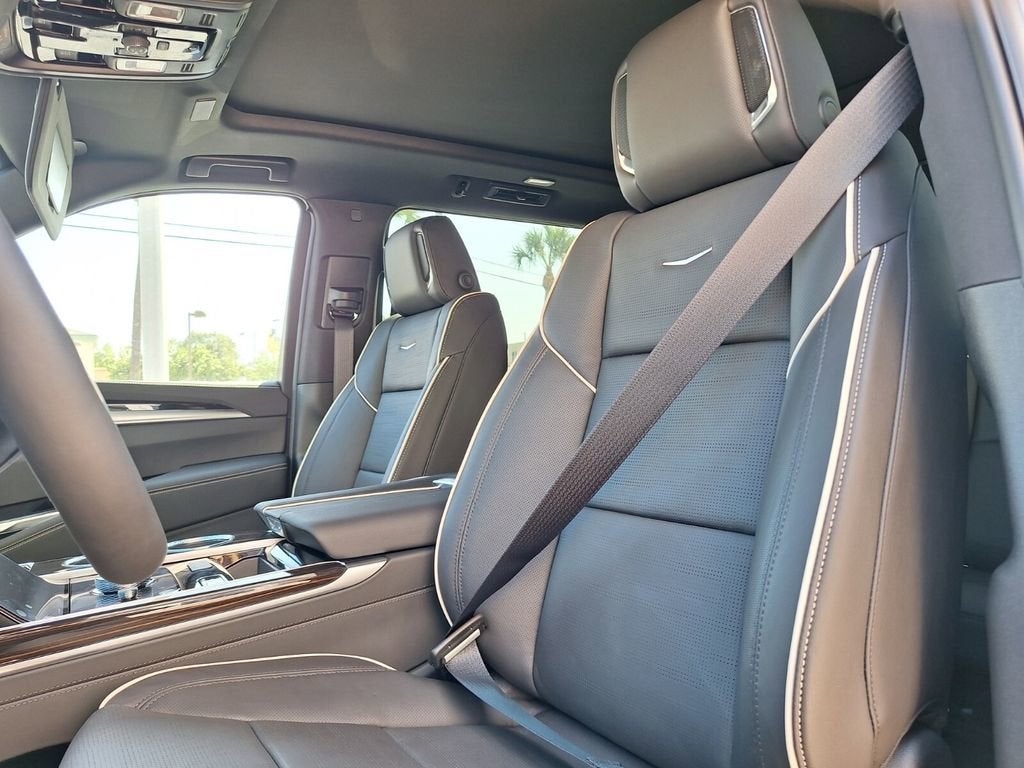 2026 Cadillac Escalade ESV Luxury