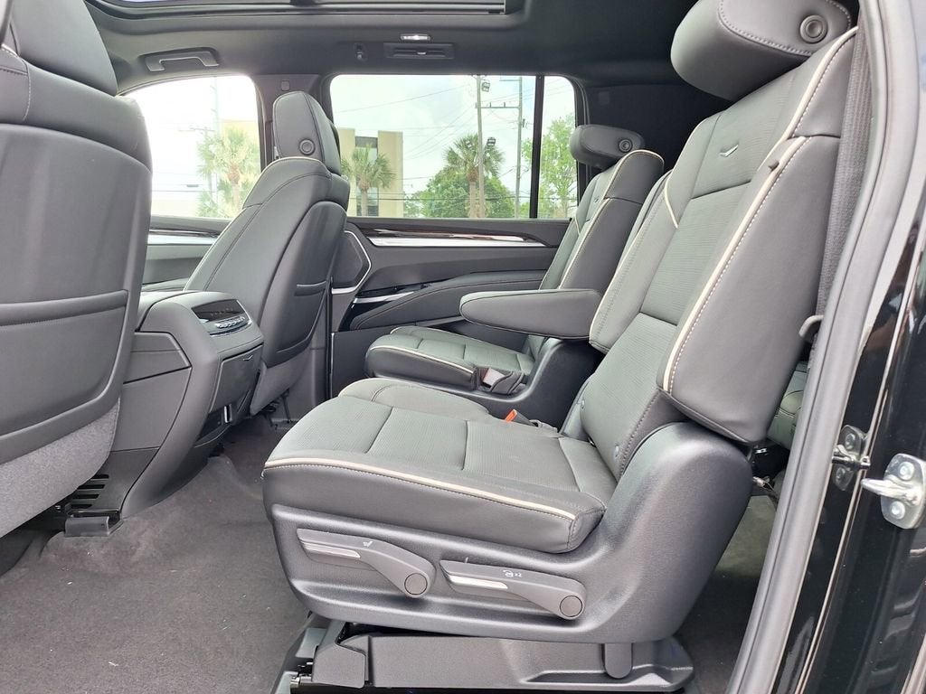 2026 Cadillac Escalade ESV Luxury