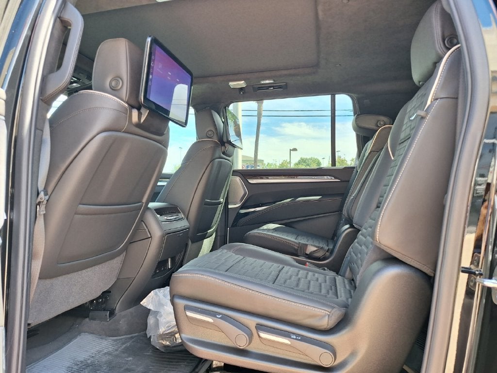 2026 Cadillac Escalade ESV Platinum Sport