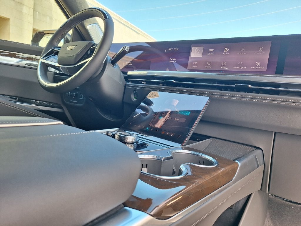2026 Cadillac Escalade ESV Platinum Sport