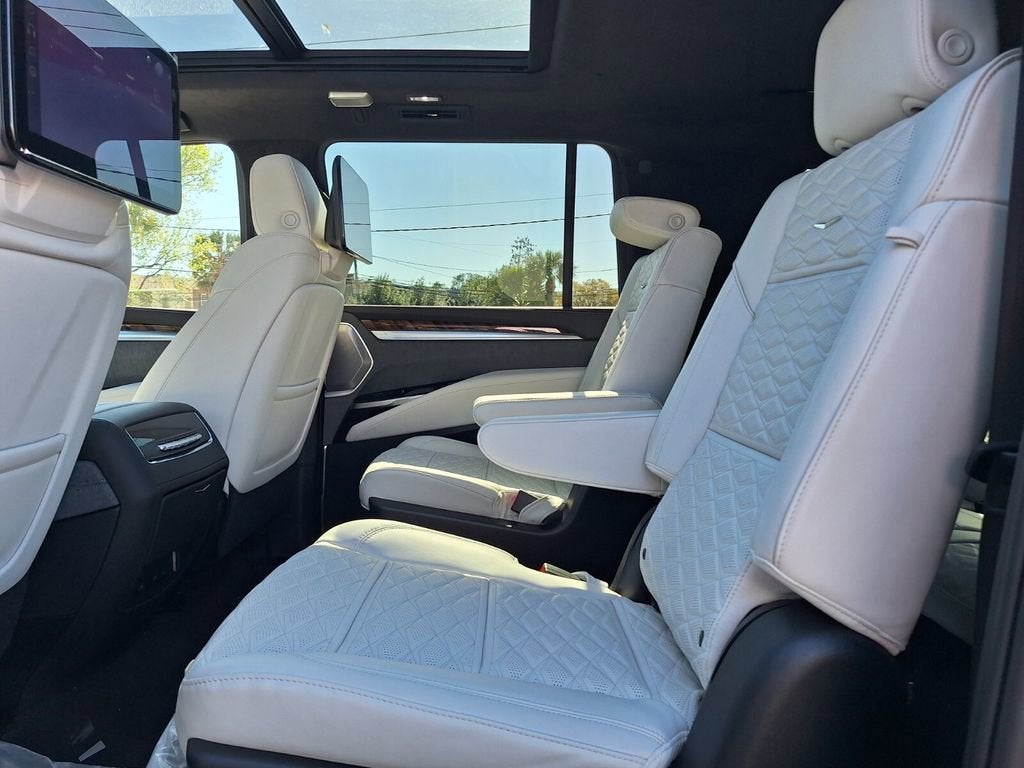 2026 Cadillac Escalade ESV Platinum Sport
