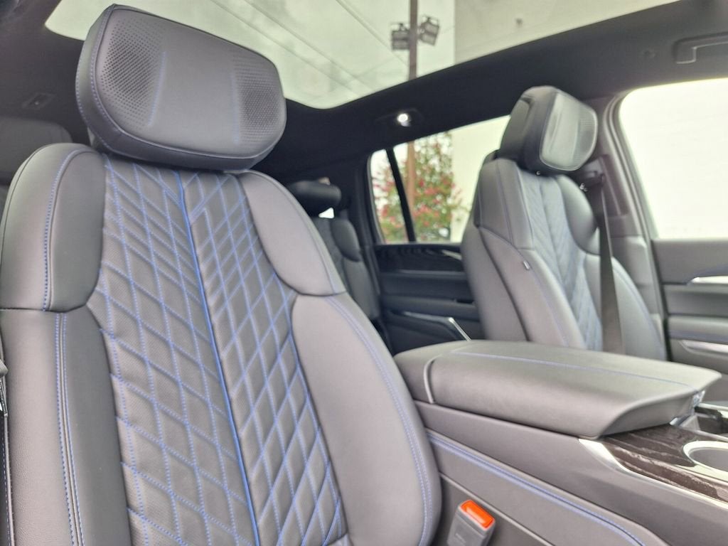 2026 Cadillac ESCALADE IQ Luxury