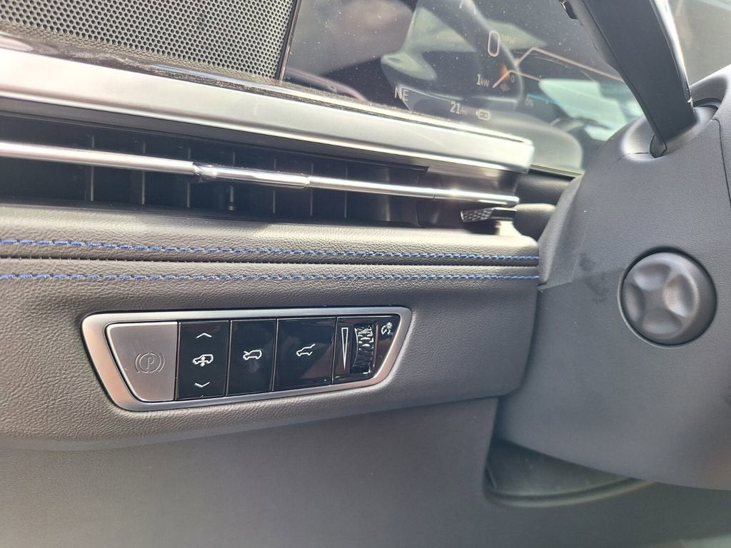 2026 Cadillac ESCALADE IQ Luxury