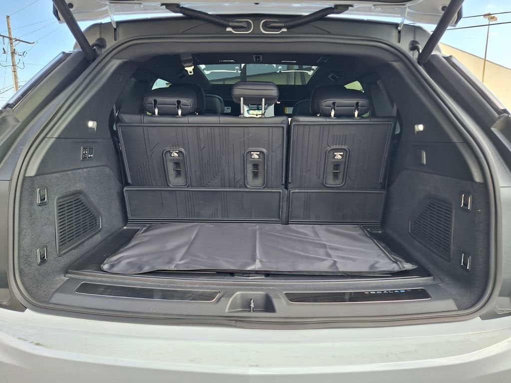 2026 Cadillac ESCALADE IQ Luxury