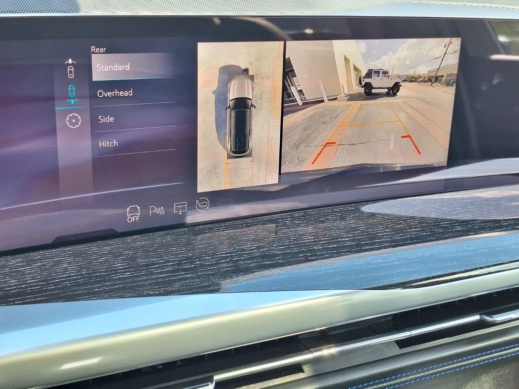 2025 Cadillac ESCALADE IQ Luxury 1