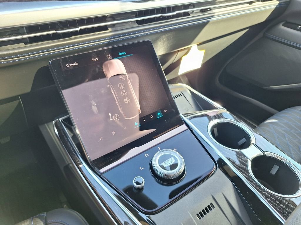 2025 Cadillac ESCALADE IQ Luxury 1