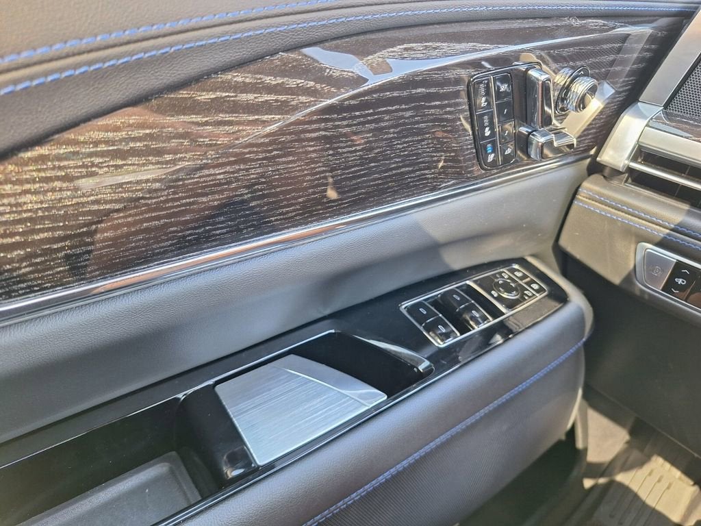 2025 Cadillac ESCALADE IQ Luxury 1