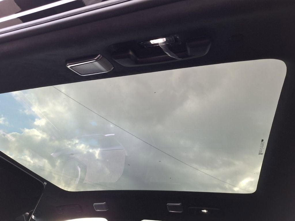 2025 Cadillac ESCALADE IQ Luxury 2