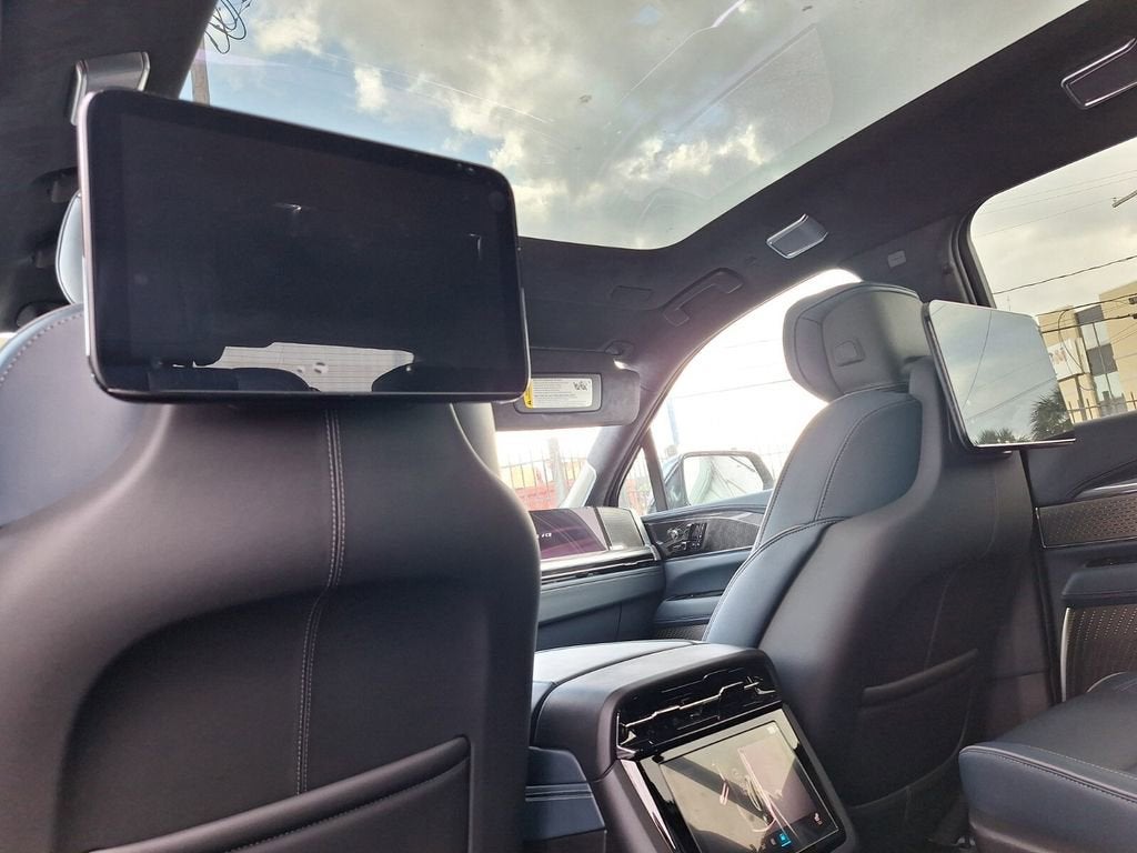 2025 Cadillac ESCALADE IQ Luxury 2