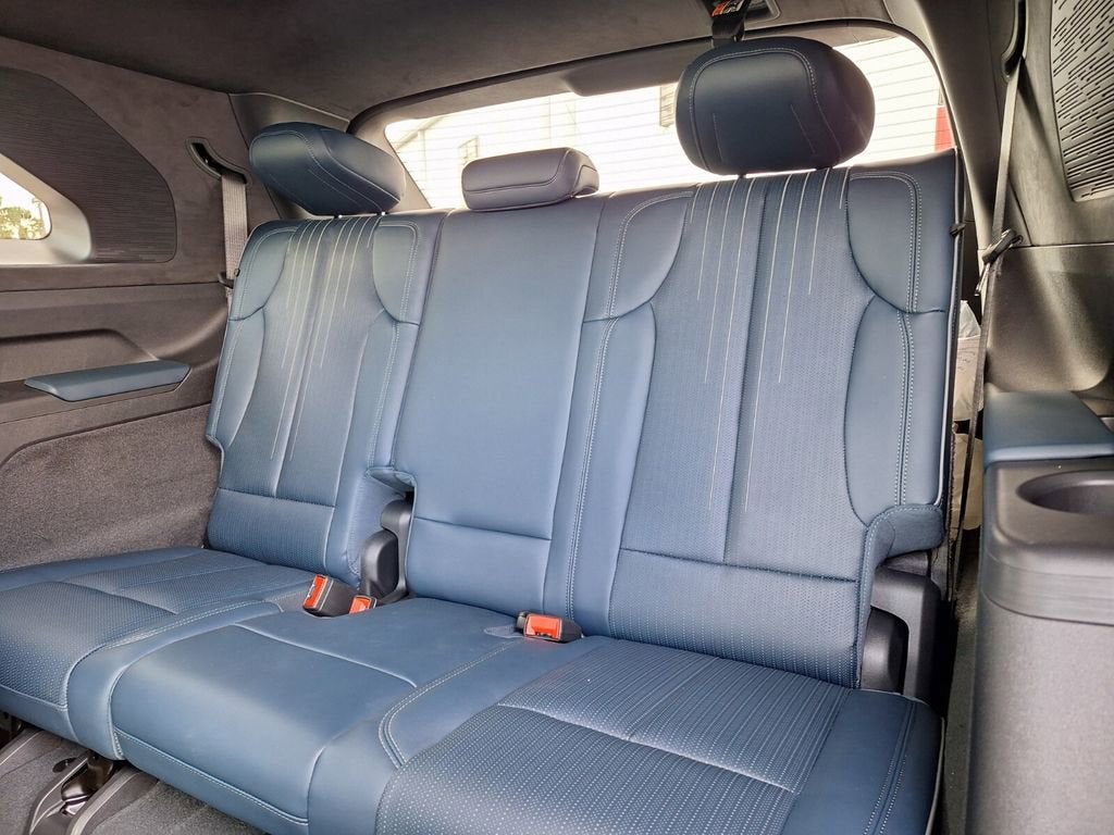 2025 Cadillac ESCALADE IQ Luxury 2