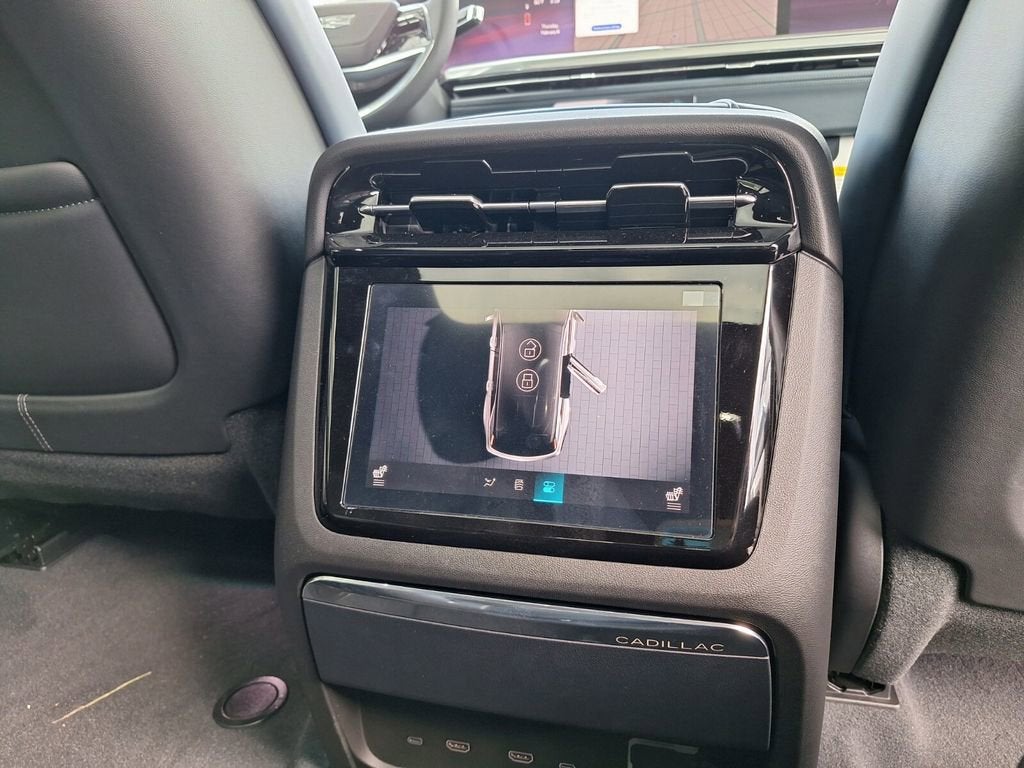 2025 Cadillac ESCALADE IQ Luxury 2