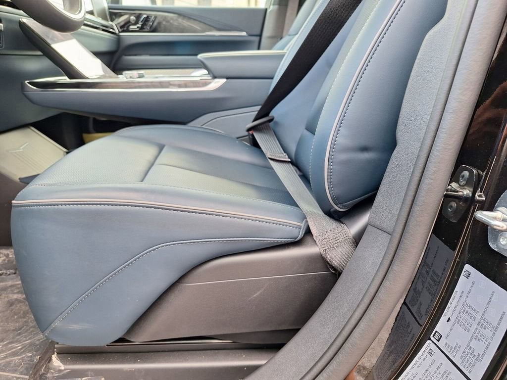 2025 Cadillac ESCALADE IQ Luxury 2