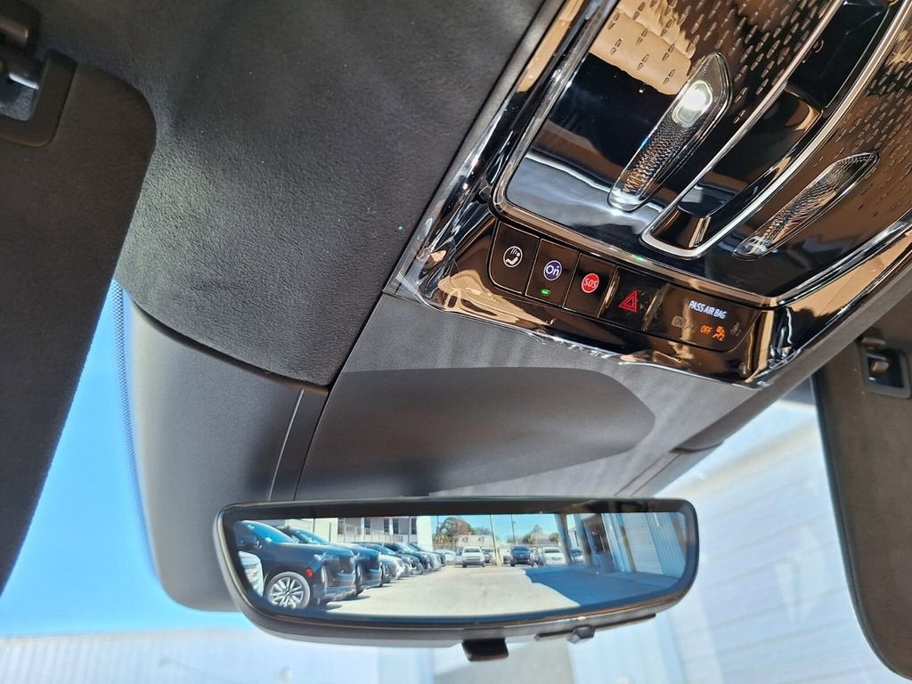 2025 Cadillac ESCALADE IQ Luxury 2