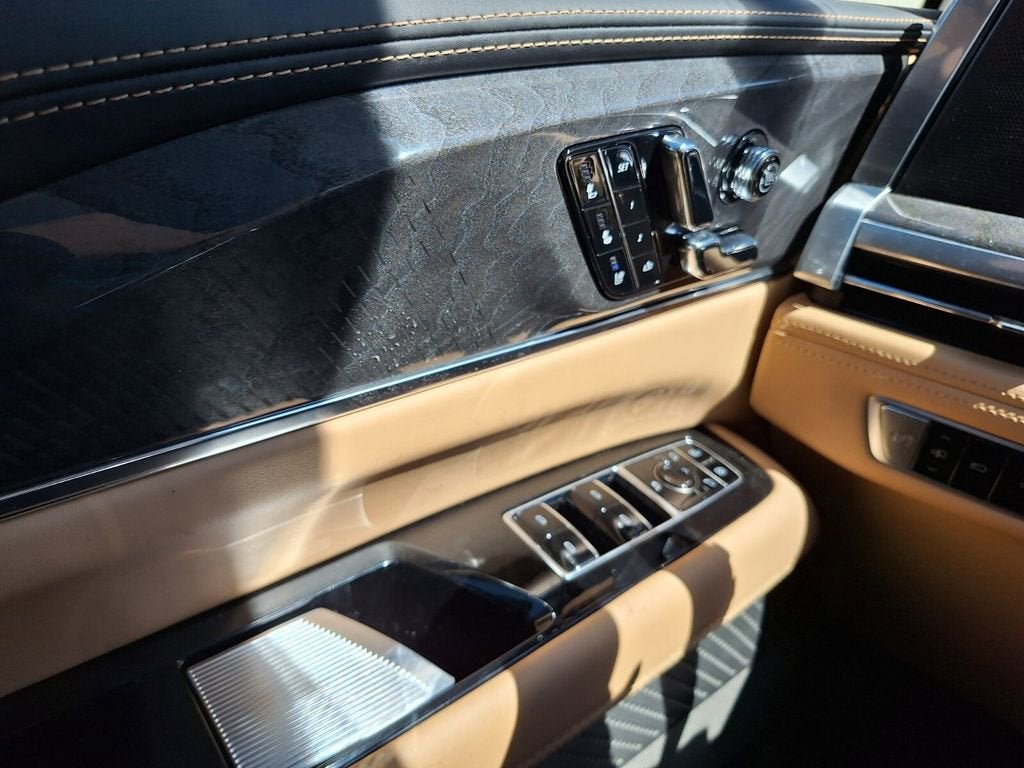 2025 Cadillac ESCALADE IQ Luxury 2