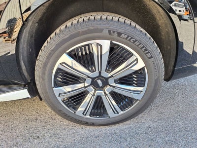 2025 Cadillac ESCALADE IQ Luxury 2