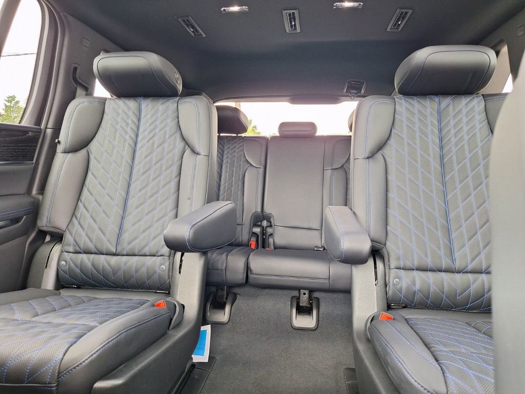 2025 Cadillac ESCALADE IQ Sport 1