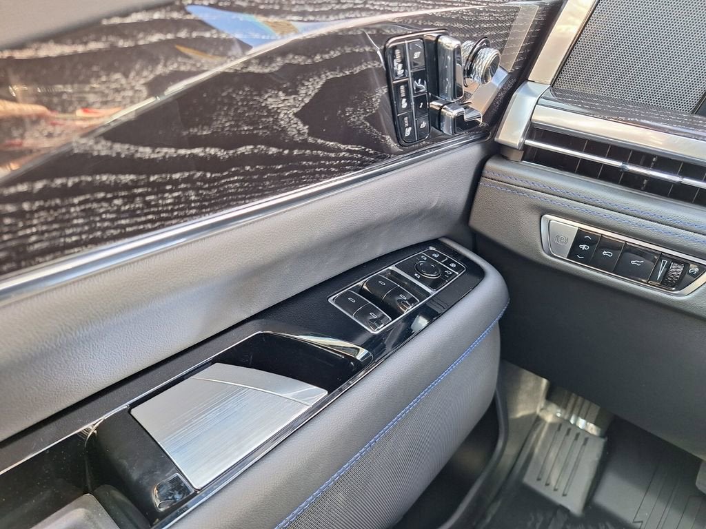 2026 Cadillac ESCALADE IQ Sport