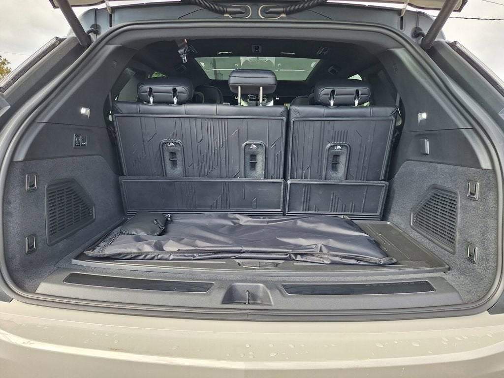 2026 Cadillac ESCALADE IQ Sport