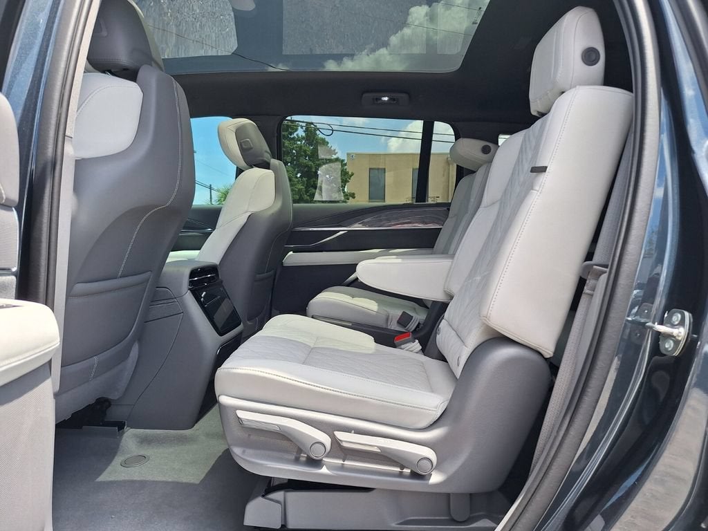2026 Cadillac ESCALADE IQ Sport