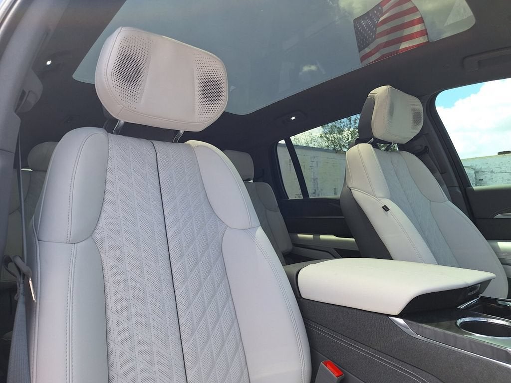 2026 Cadillac ESCALADE IQ Sport
