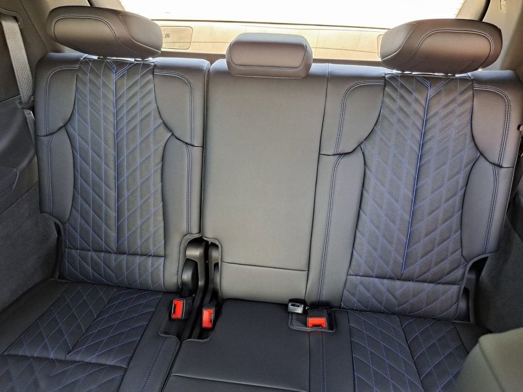 2025 Cadillac ESCALADE IQ Sport 1