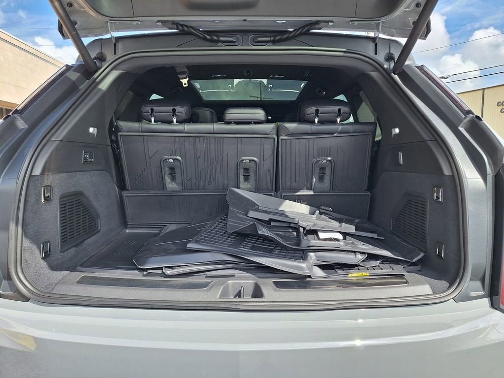 2026 Cadillac ESCALADE IQ Sport