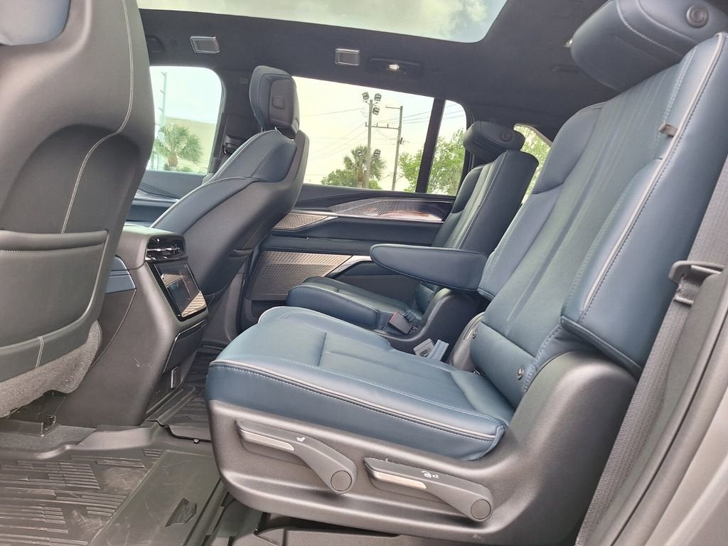 2026 Cadillac ESCALADE IQ Premium Sport