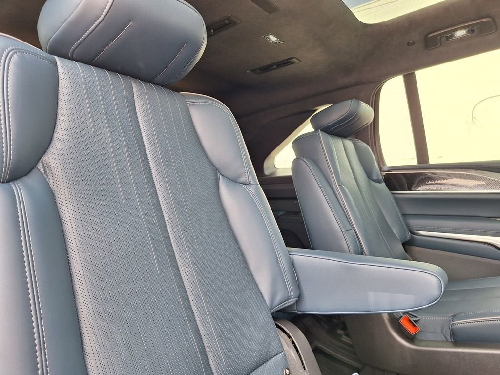 2026 Cadillac ESCALADE IQ Premium Sport