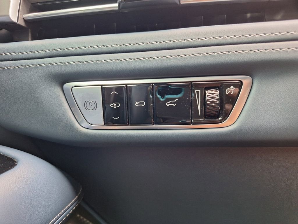 2026 Cadillac ESCALADE IQ Premium Sport