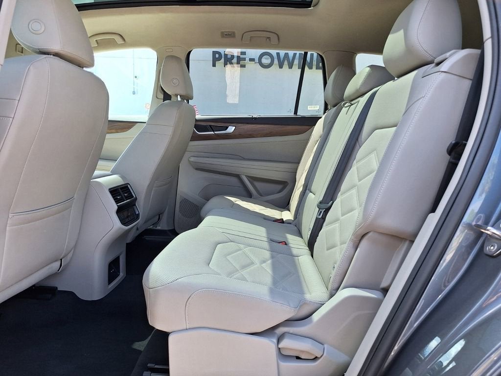 2025 Volkswagen Atlas 2.0T SE w/Technology
