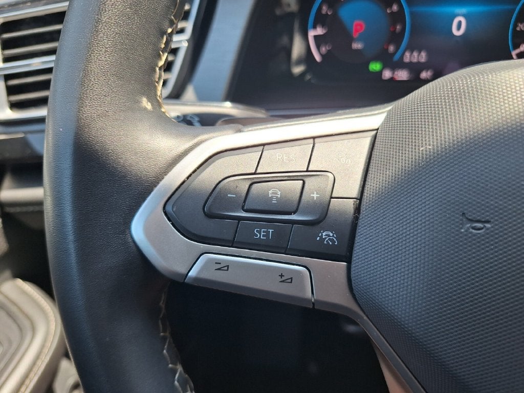 2024 Volkswagen Atlas Cross Sport 2.0T SE w/Technology