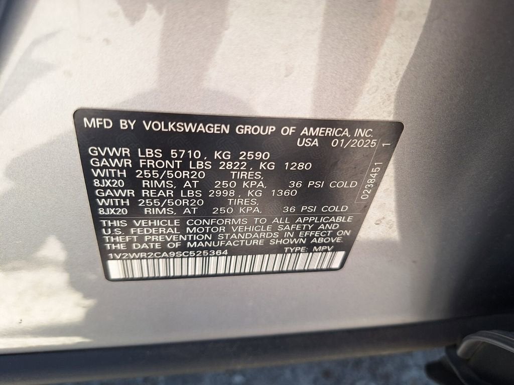 2025 Volkswagen Atlas 2.0T SE w/Technology