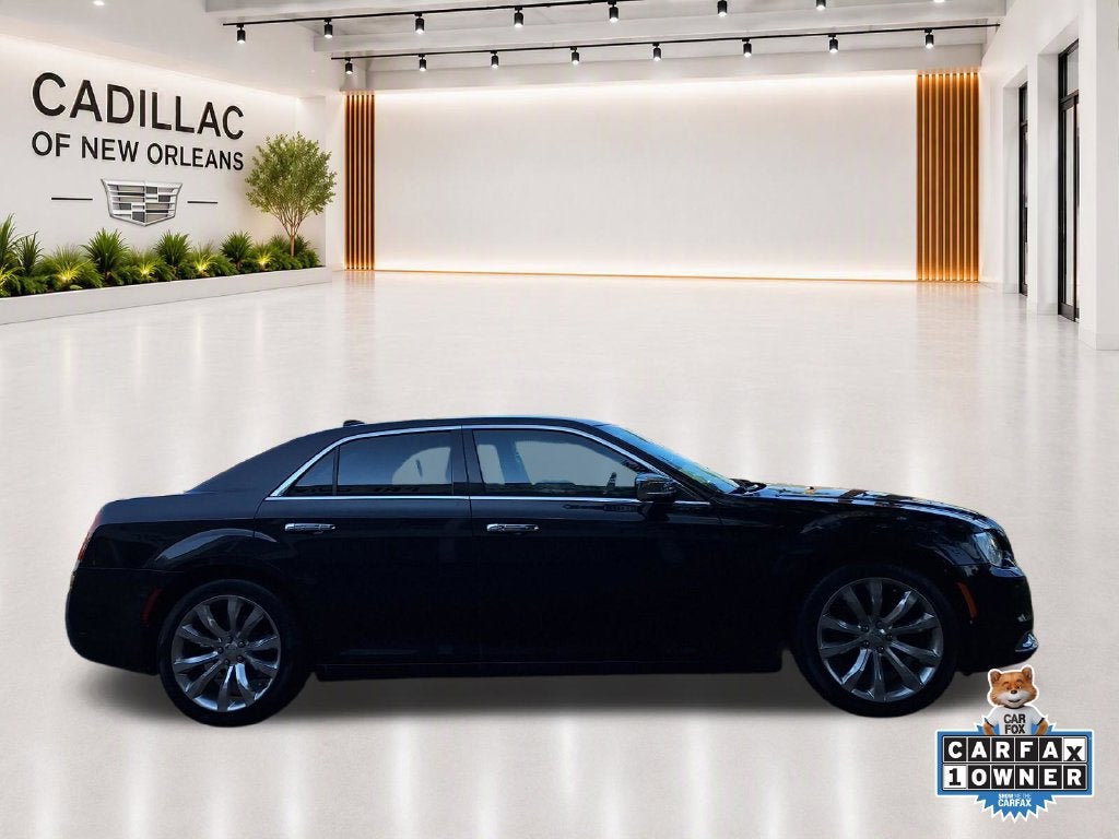 2020 Chrysler 300 Touring