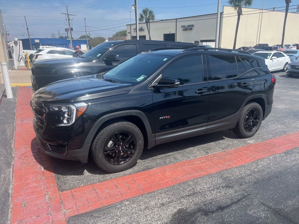 2022 GMC Terrain AT4