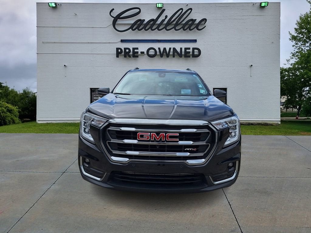 2022 GMC Terrain AT4