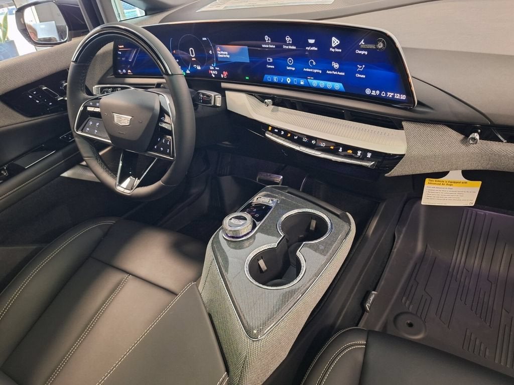 2027 Cadillac OPTIQ Luxury