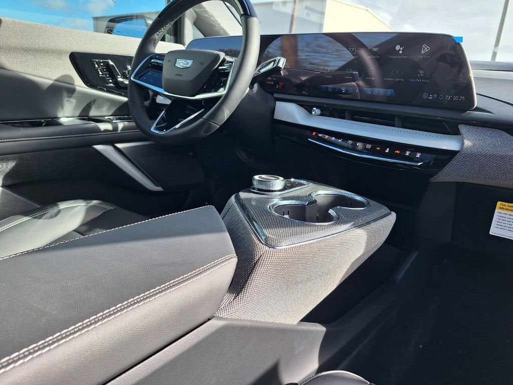 2026 Cadillac OPTIQ Luxury